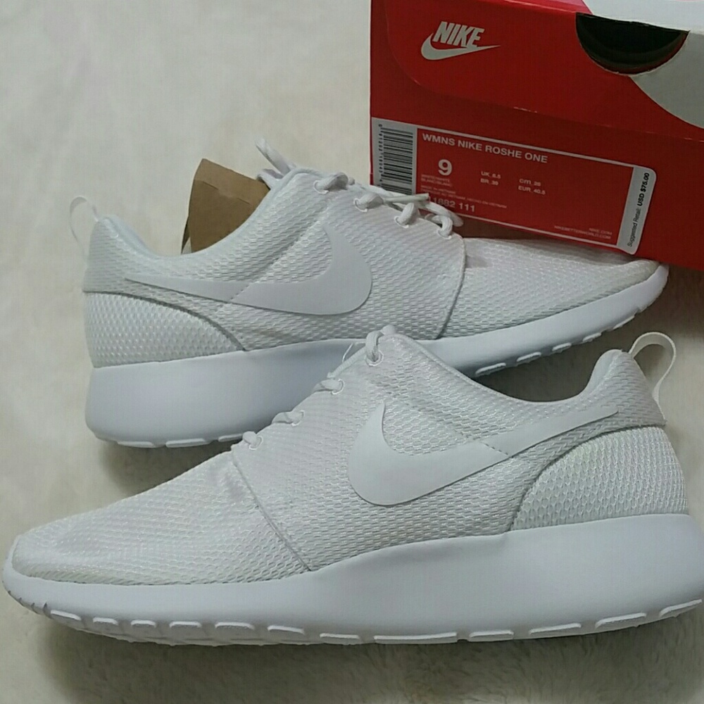 New Womens Nike Roshe One