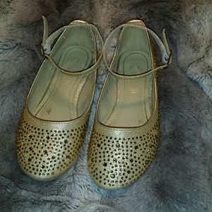 Adorababy brand gold sparkly ankle strap flats!