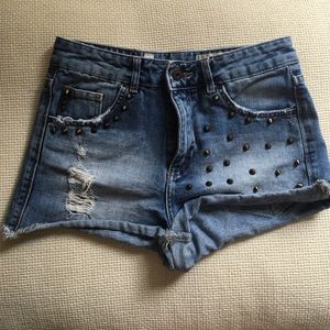 Pull & Bear High Waisted shorts.