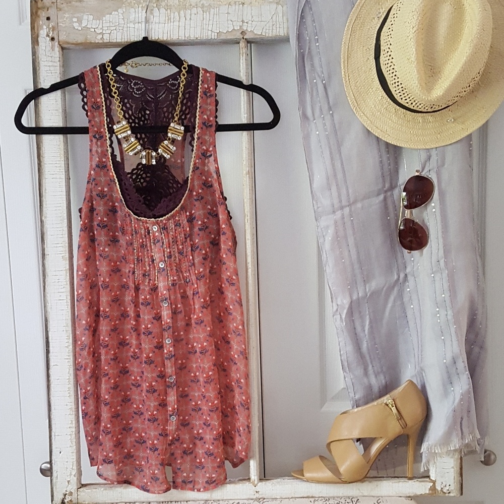 • Aerie Sheer Floral Tank •