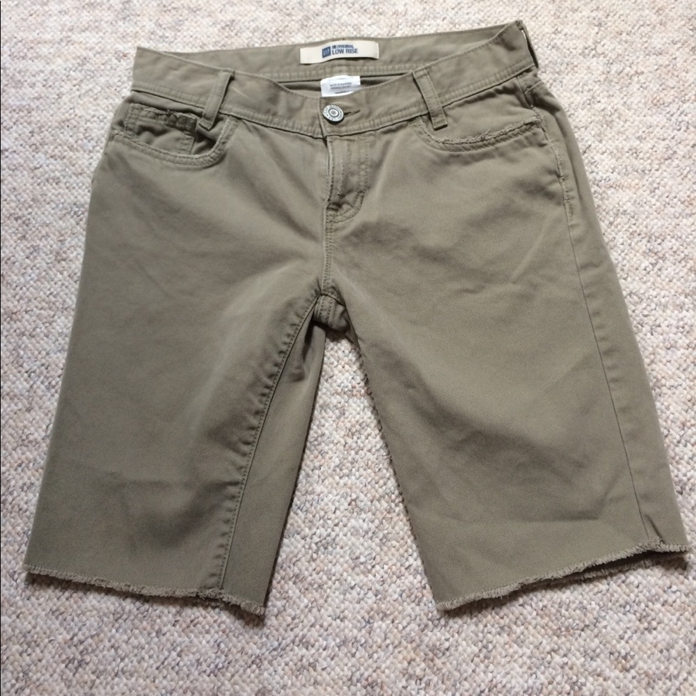 GAP shorts