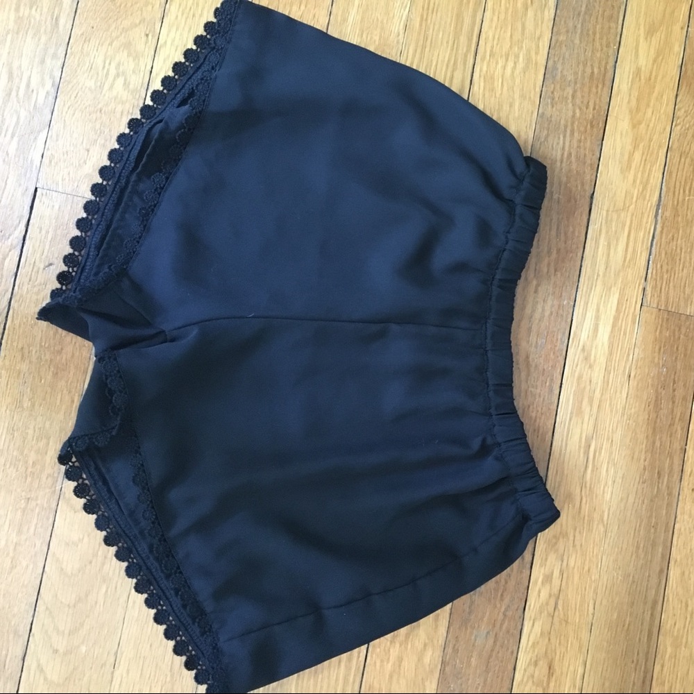 Brandy Melville flown shorts