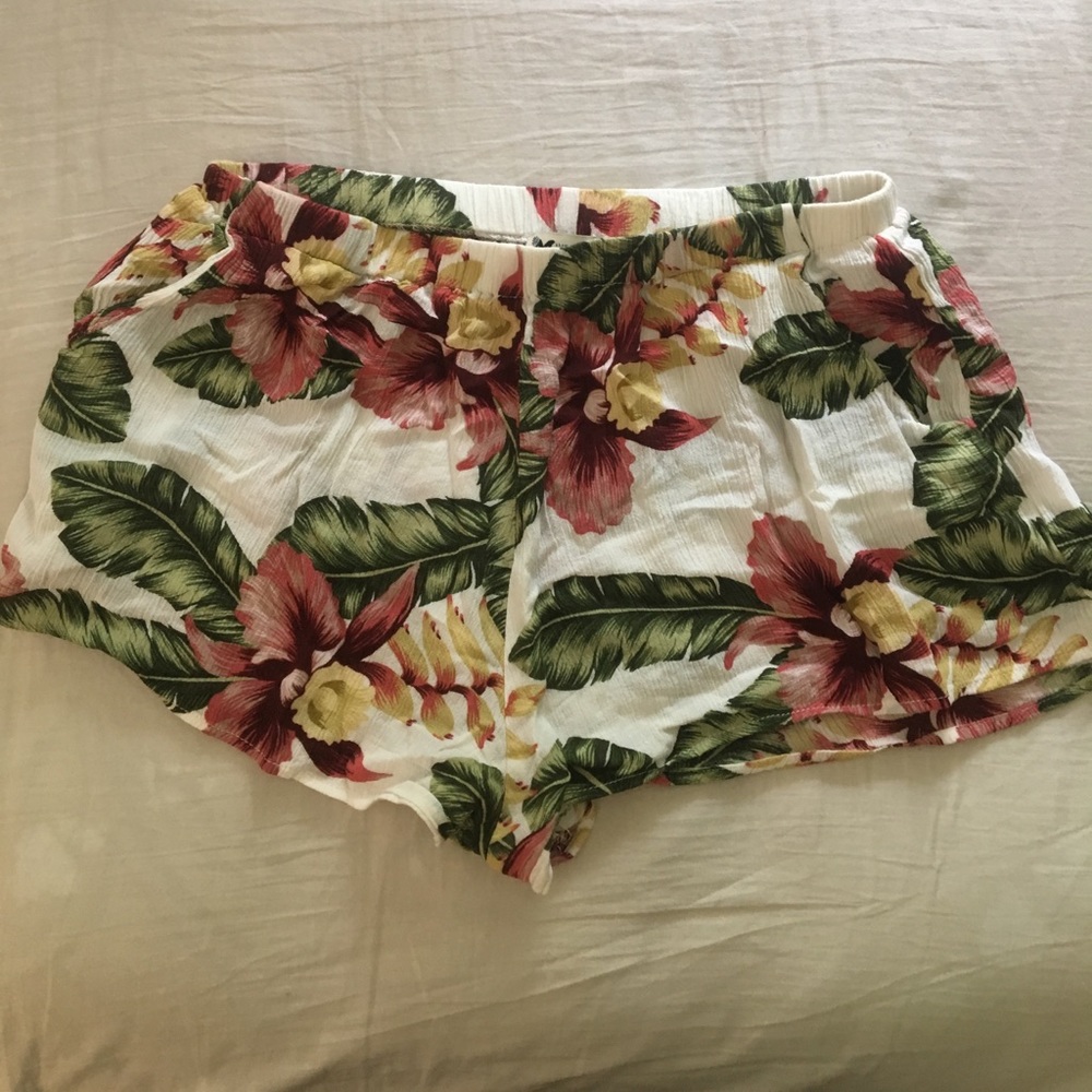 SHOW ME YOUR MUMU floral shorts -WORN ONLY ONCE