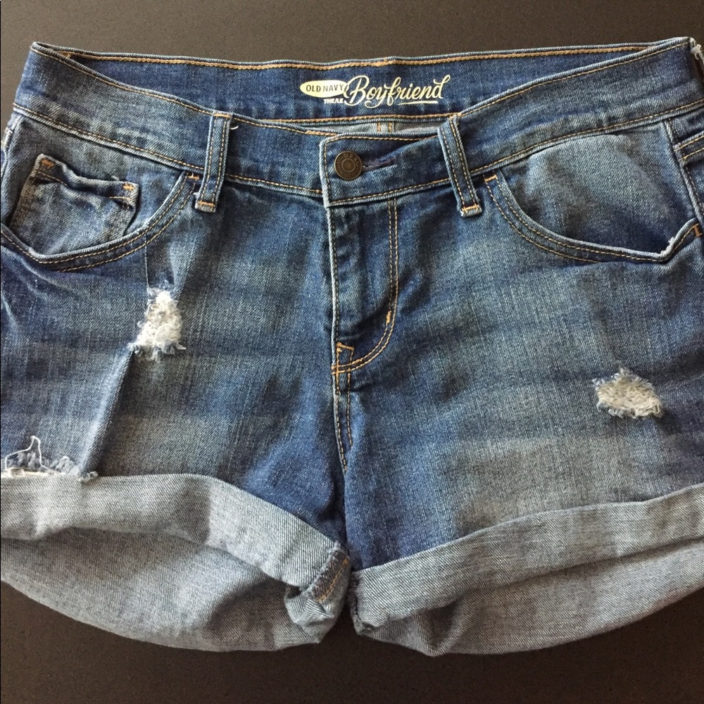 Old navy boyfriend shorts