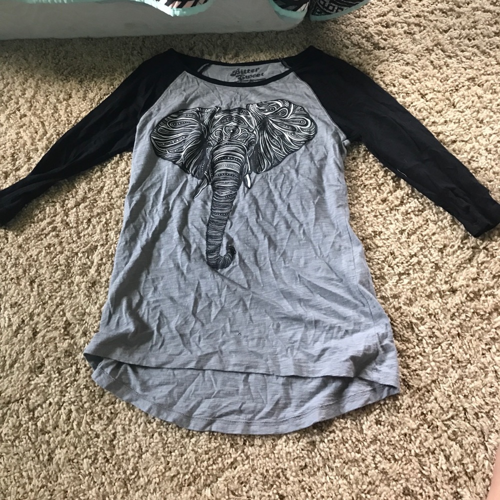 Super cute quarter sleeve