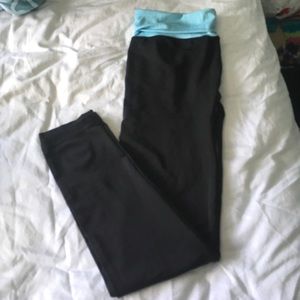 L/XL black leggings
