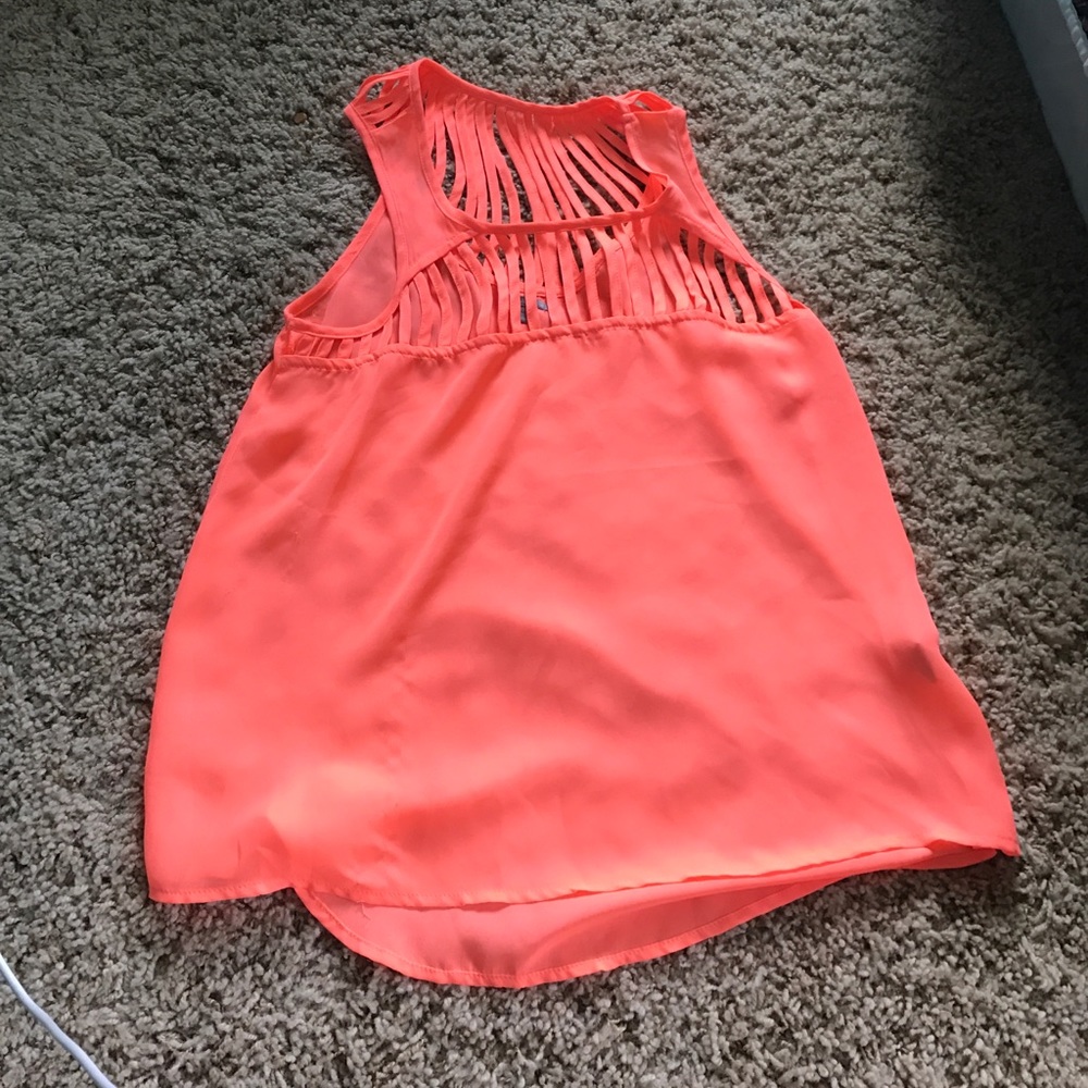 Super cute tank top!