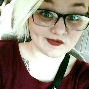 Meet your Posher, Marisa