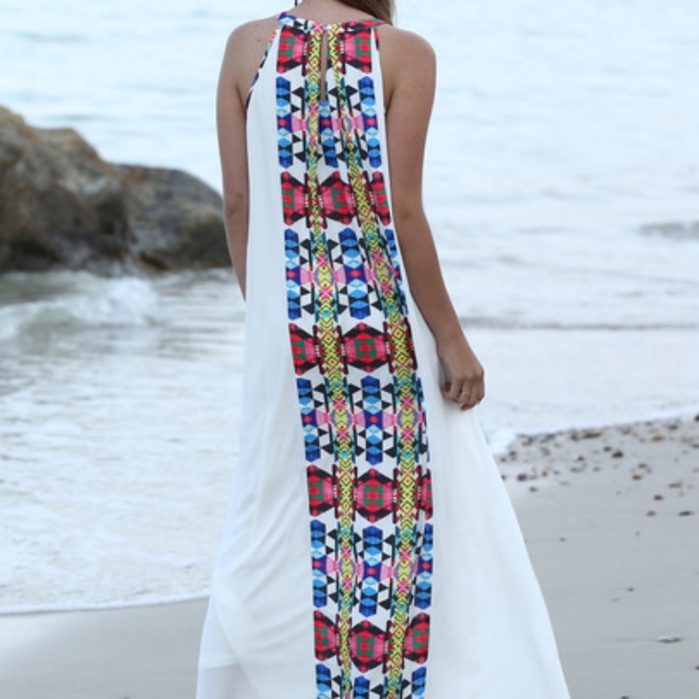 NWT Tribal print maxi size medium - Picture 2 of 4