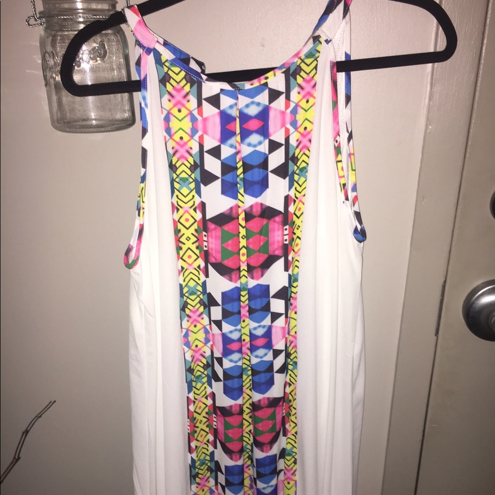NWT Tribal print maxi size medium - Picture 3 of 4