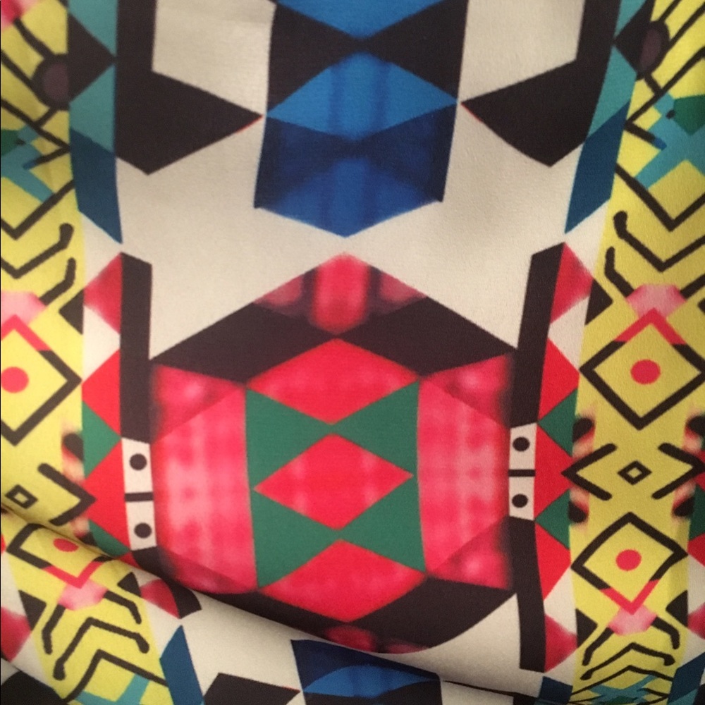 NWT Tribal print maxi size medium - Picture 4 of 4