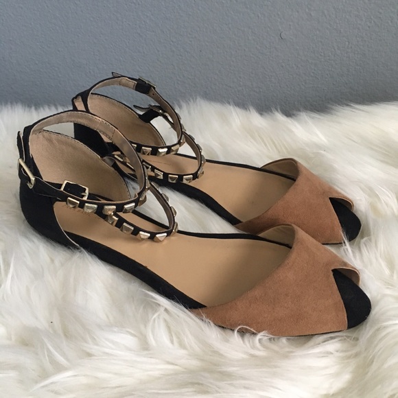 ankle strap flats closed toe