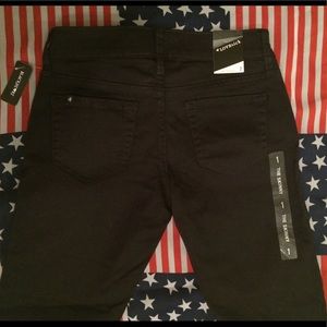 BLACKHEART "LOVESICK" BLACK SKINNY JEANS