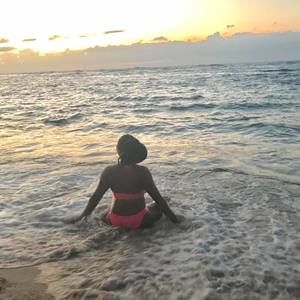 Meet your Posher, Toya