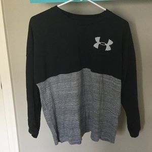 girls under armor long sleeve shirt//