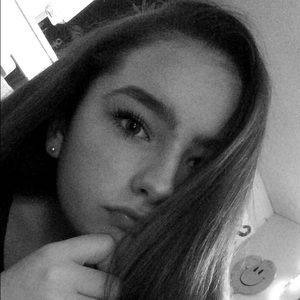 Meet your Posher, Danee