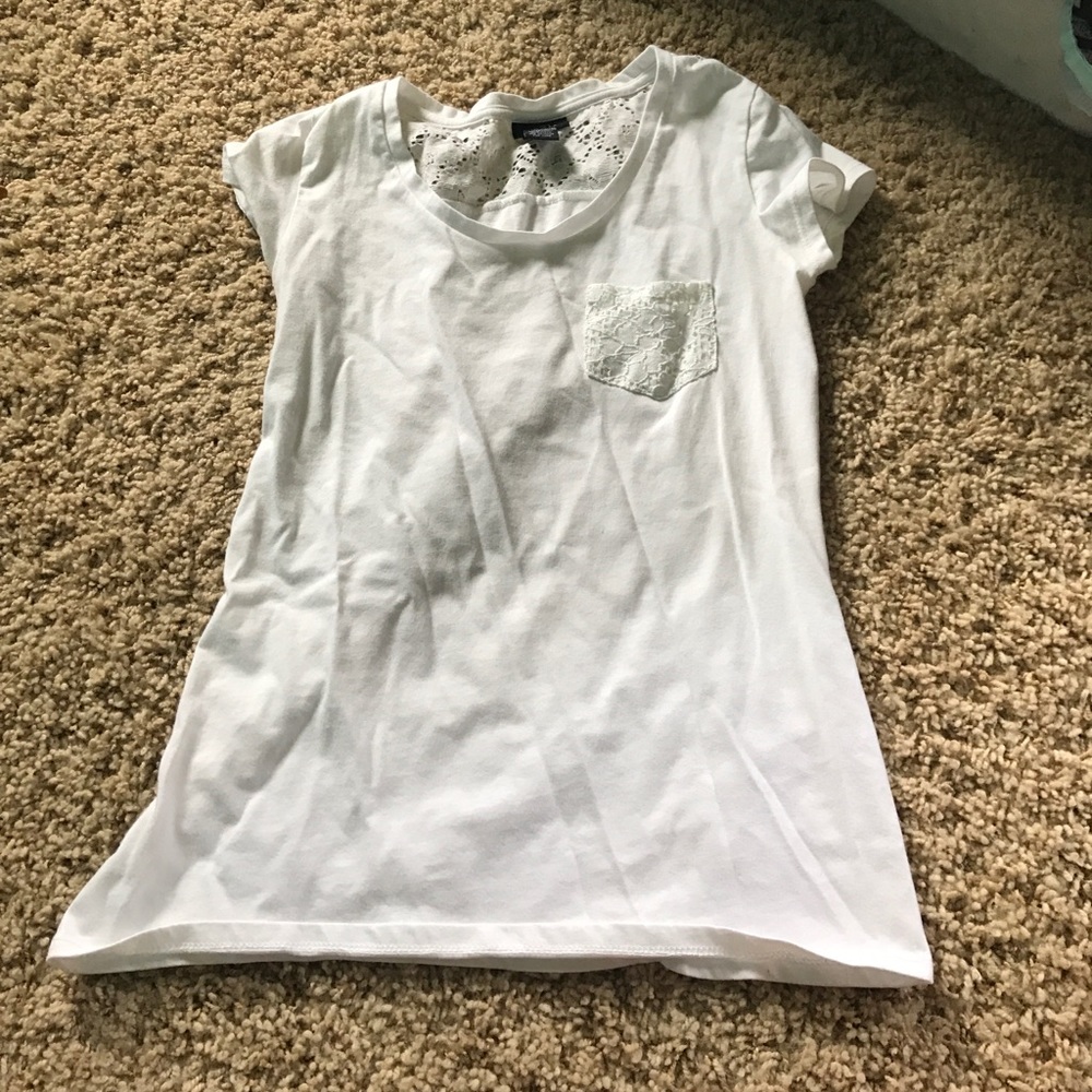 Super clean white shirt!