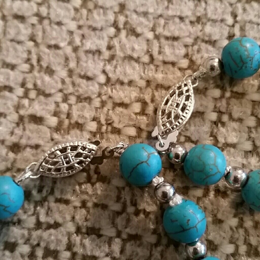 Stunning turquoise and pearl necklace and bracelet - Picture 2 of 3