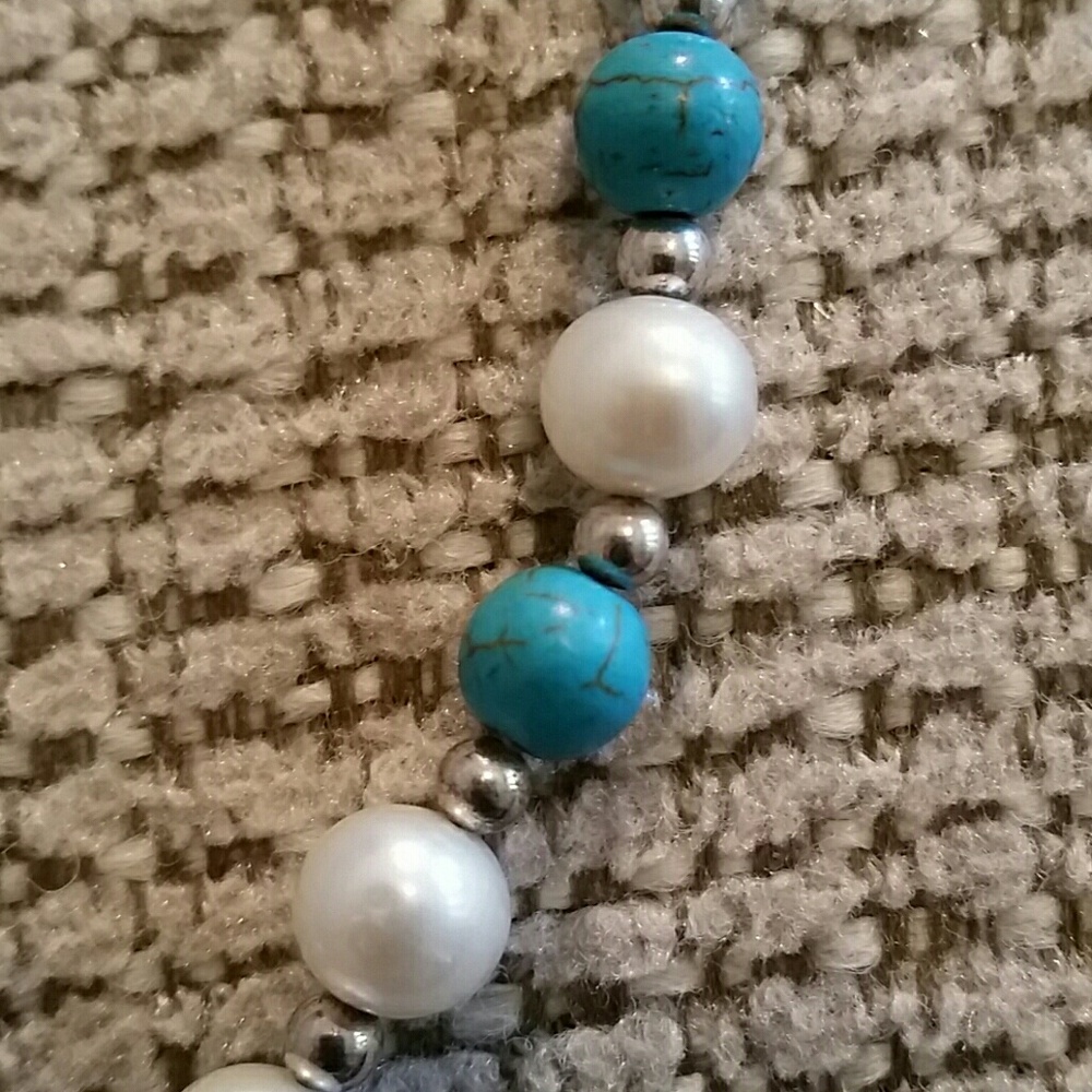 Stunning turquoise and pearl necklace and bracelet - Picture 3 of 3