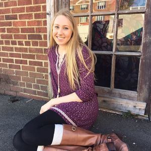 Meet your Posher, Brooke