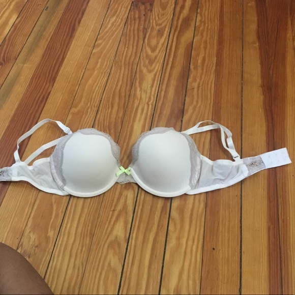 Bra - Picture 1 of 6