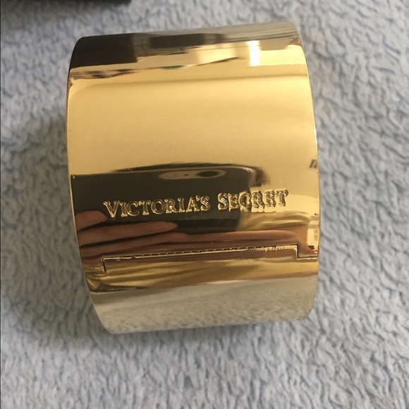 Authentic Victoria's Secret Bracelet - Picture 3 of 3