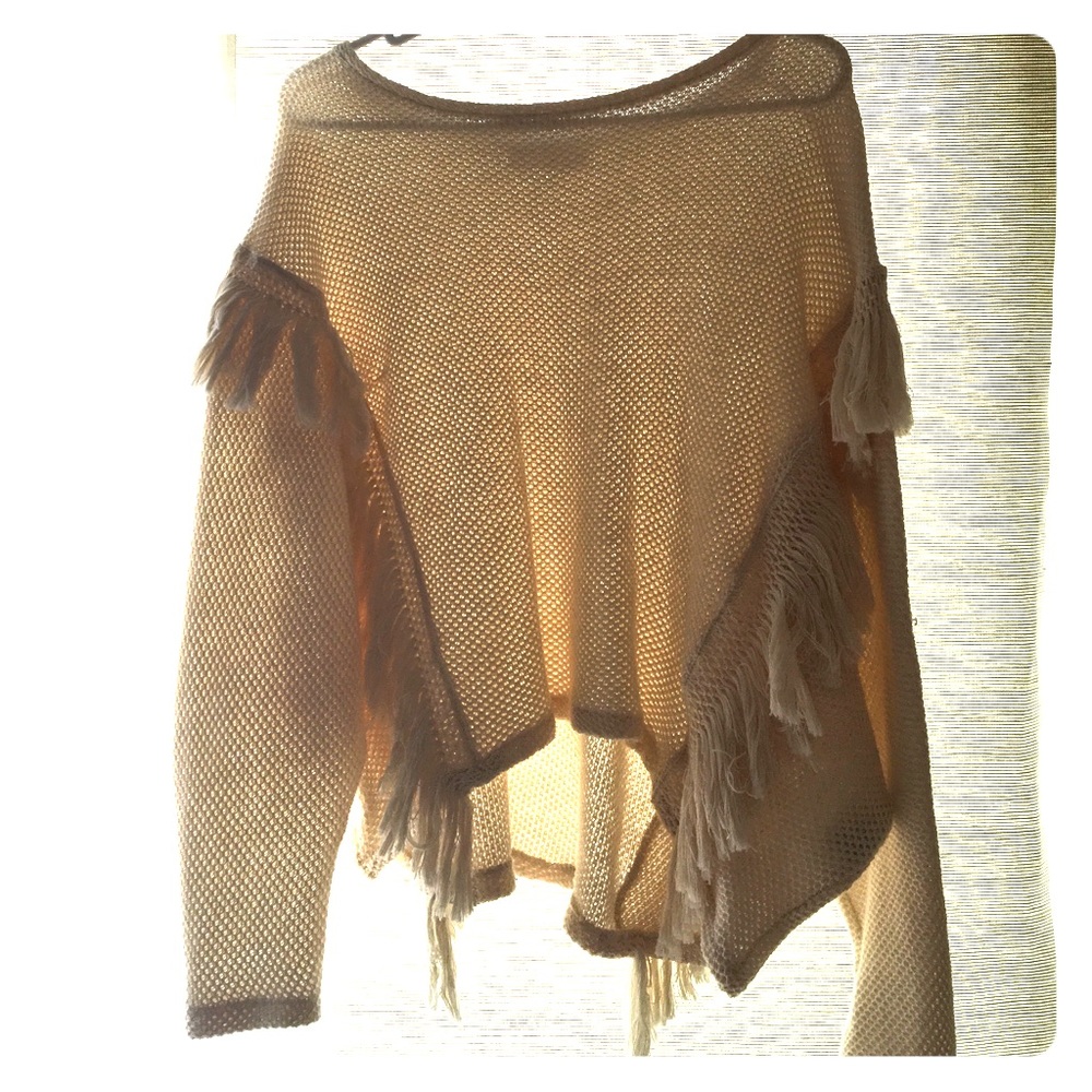 Pull&Bear beige sweater