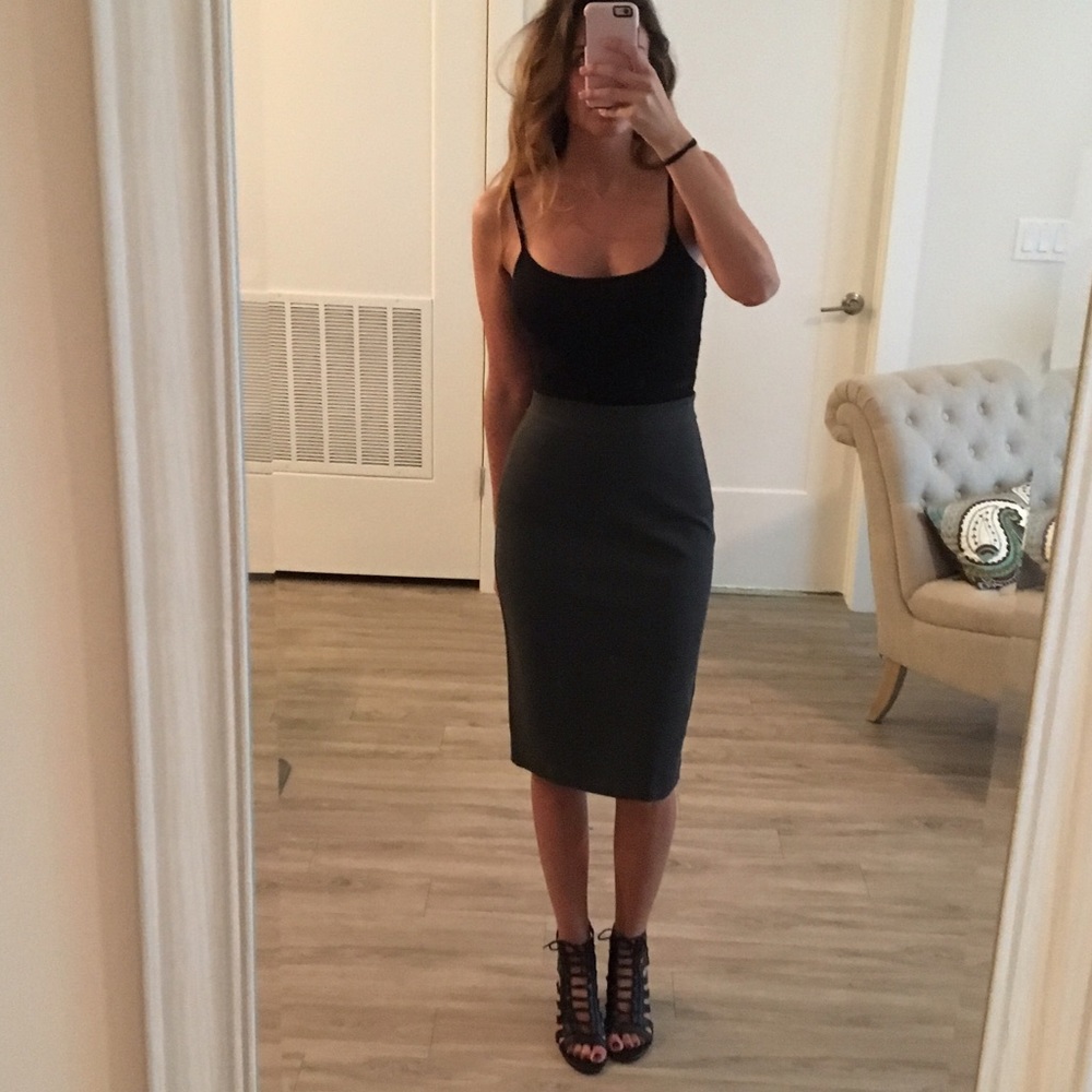 Ann Taylor Gray Pencil Skirt