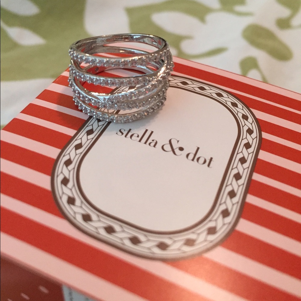 *Sold* Stella & Dot Stellar Pave Ring - Silver