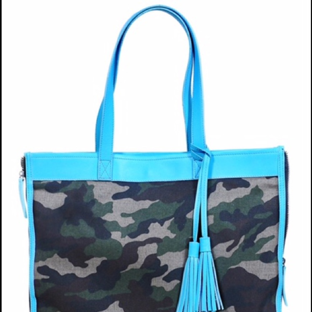 New Camo Large Tote Shoppers Bag w/ Leather Handle