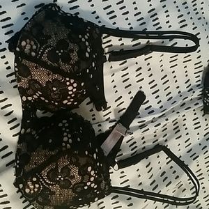 Victoria Secret 32B bra