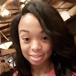 Meet your Posher, Whitley