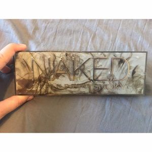 Urban Decay Naked Smokey palette