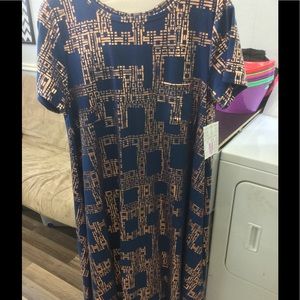 LuLaRoe Carly