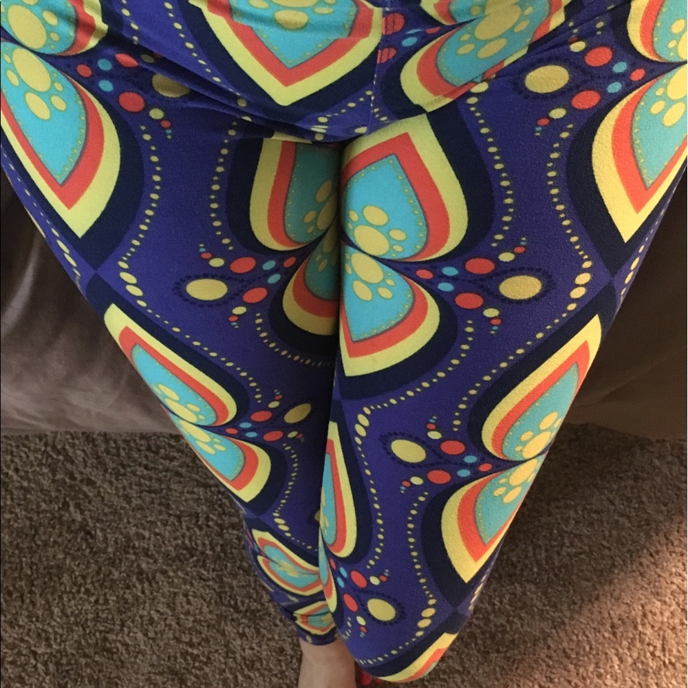 SOLD LulaRoe Leggings