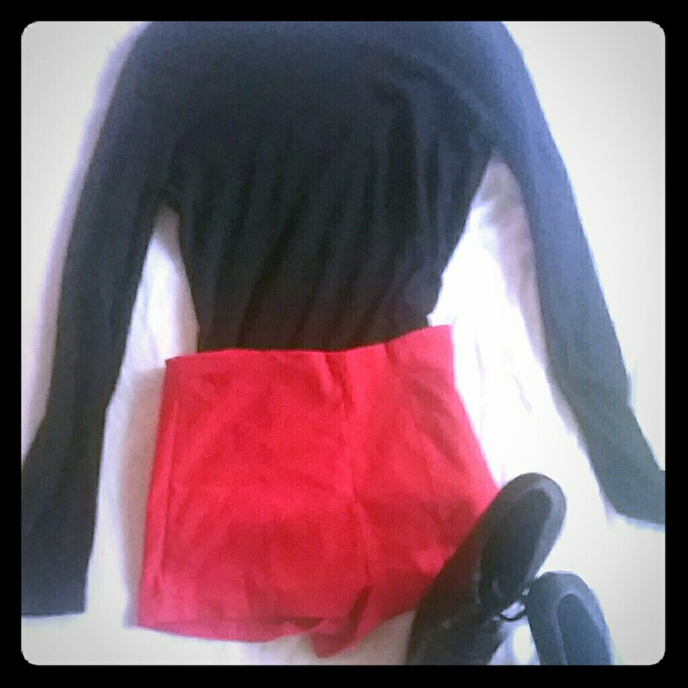 Retro high-waisted shorts