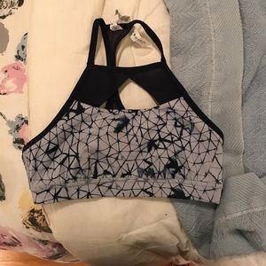 LuLuLemon sports bra size 2