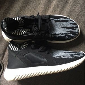 Brand New Adidas Tubular Defiant Primeknit Shoes