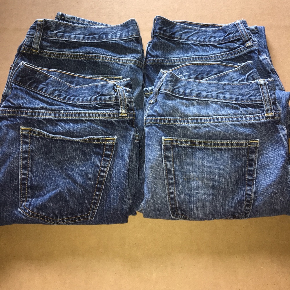 4 pairs of Slim Old Navy jeans