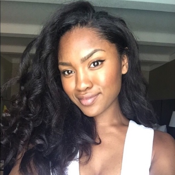 Meet your Posher, Casey - Picture 2 of 8