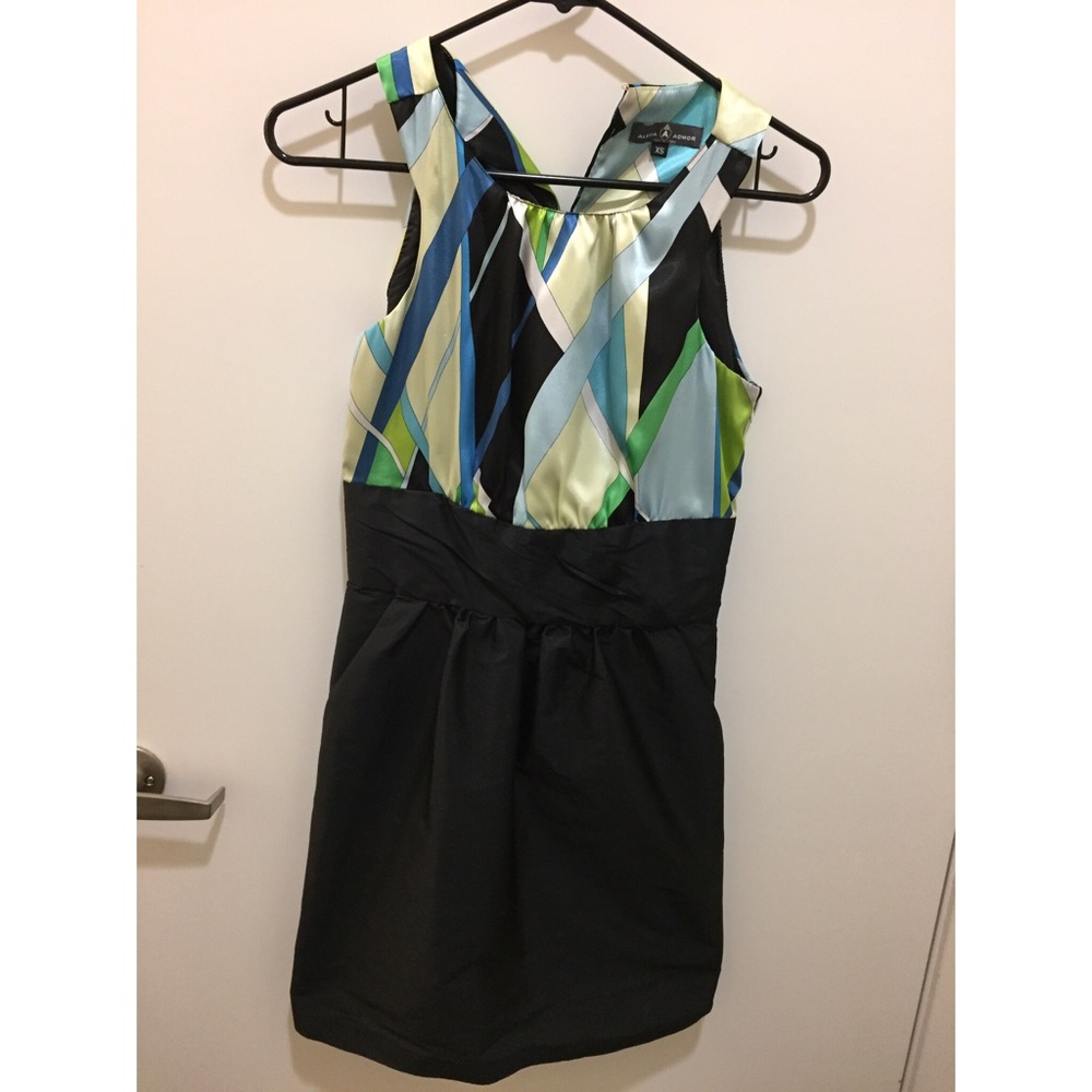 Alexia Admor dress!