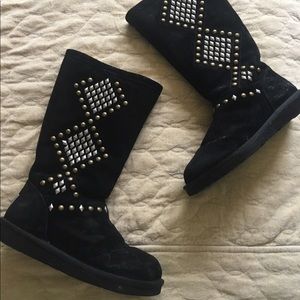 Heavy duty Ugg boots with metal bedazzlement