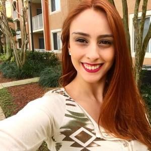 Meet your Posher, Camila