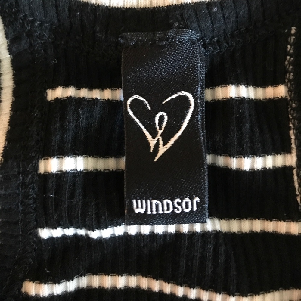 Cute high neck, black and white striped crop top! - Picture 3 of 3