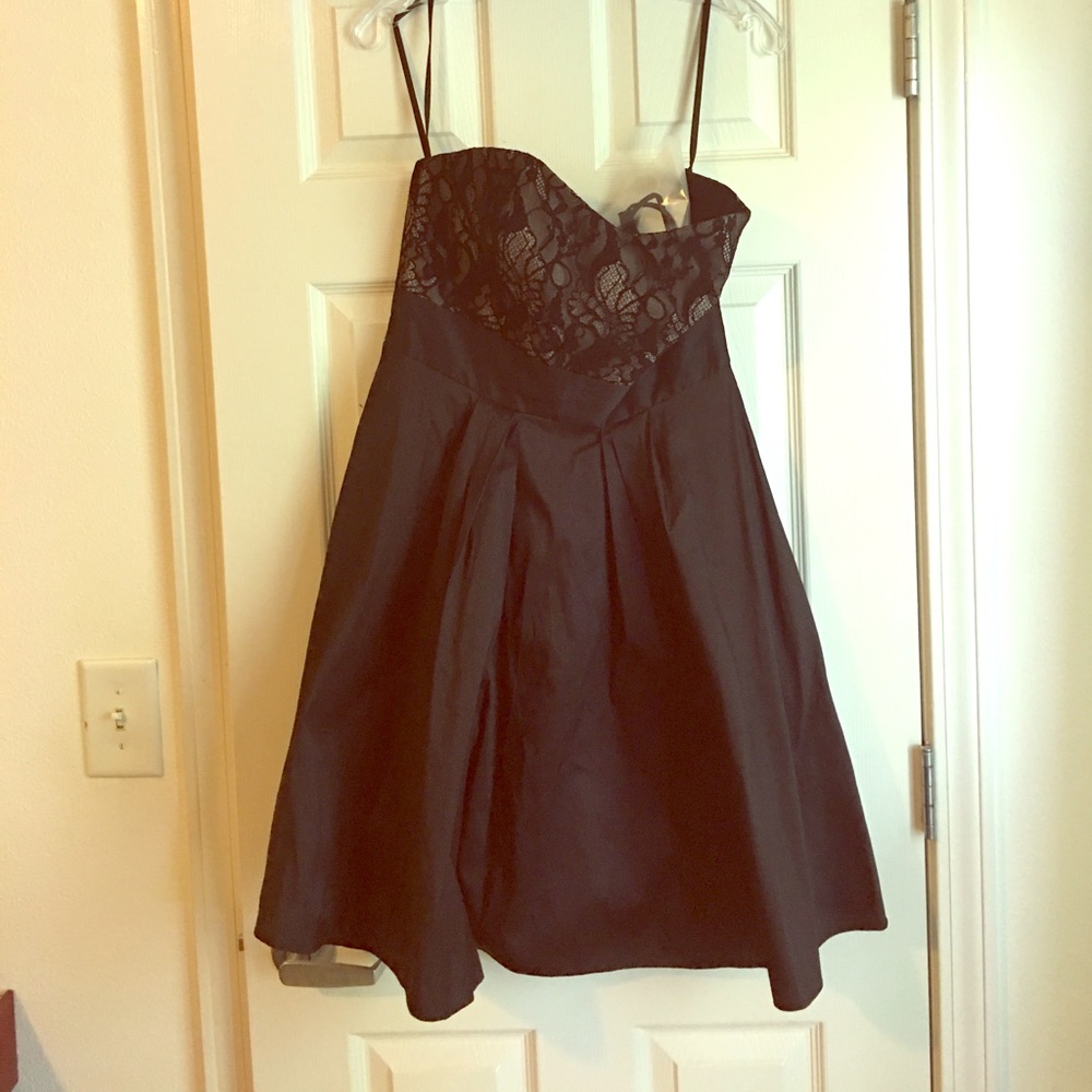 Strapless dress