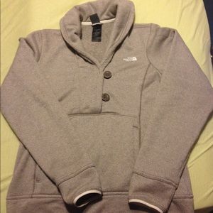 north face sweater