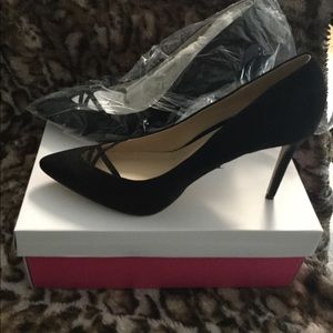 NWOT Black Cross-Toe designed heels