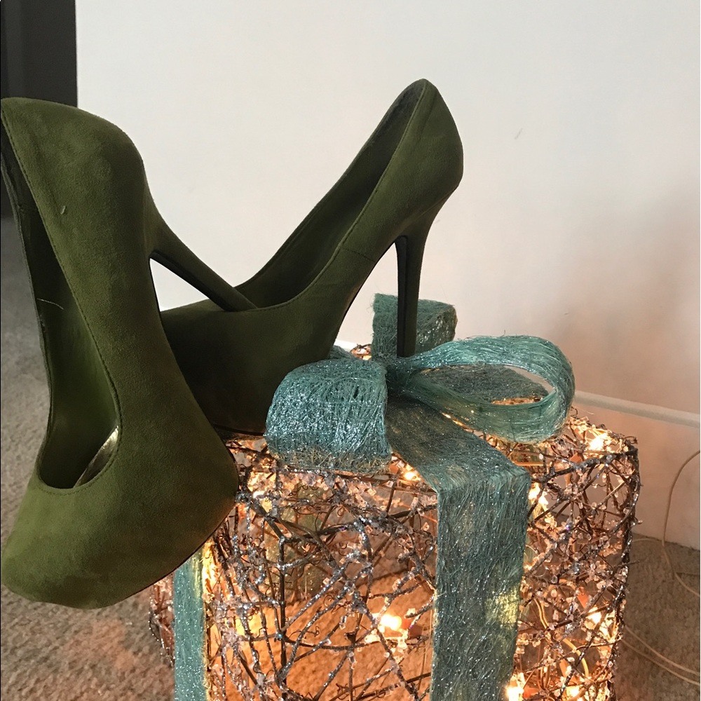 Army Green suede pumps.