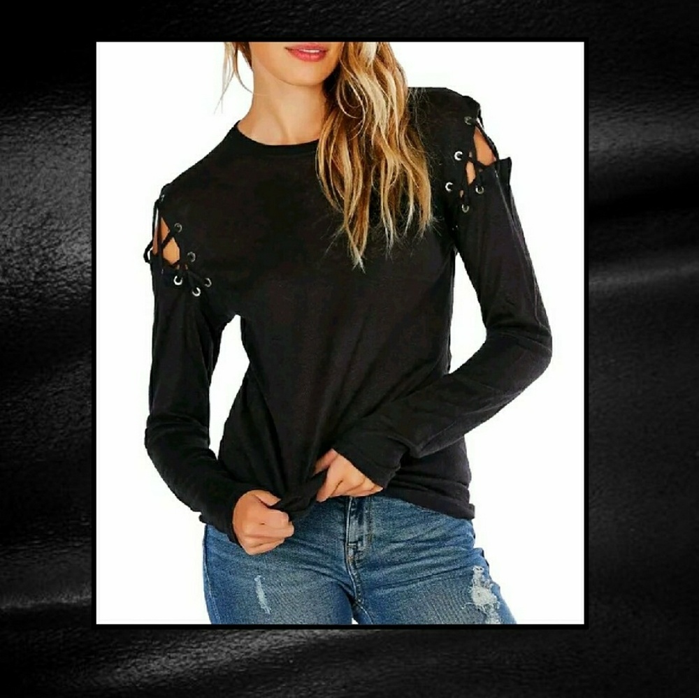 1 SMALL LEFT🎉HP🎉RESTOCKED🖤THE LACE IS ON TOP