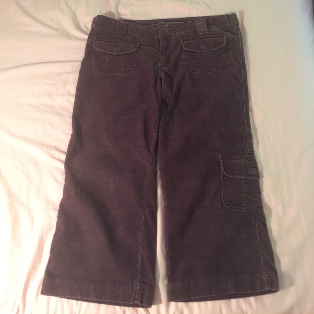 Old Navy Low Waist Corduroy Cargo Capri